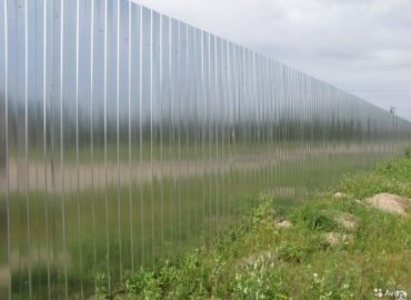 Забор из оцинкованного профнастила 3 метра